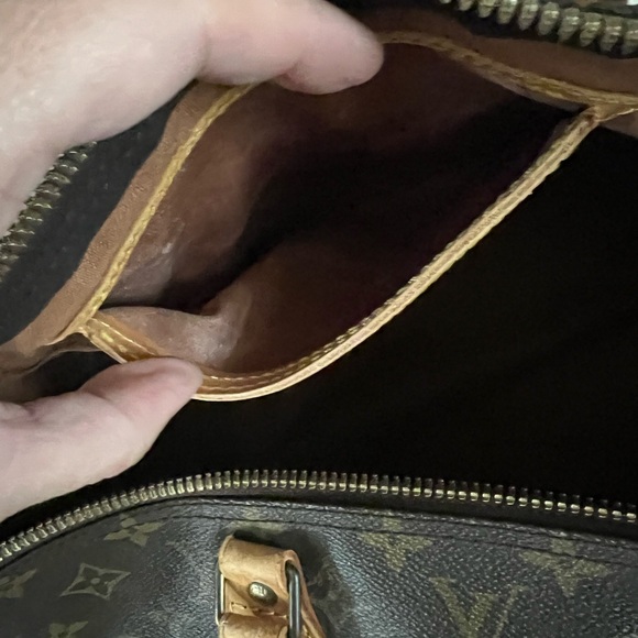 Louis Vuitton Speedy 40 - Picture 7 of 8